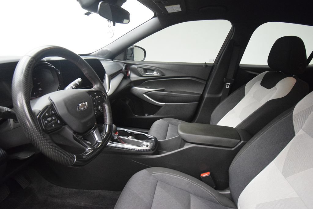 Used 2024 Chevrolet Trax RS w/ Driver Confidence Package FWD image 7