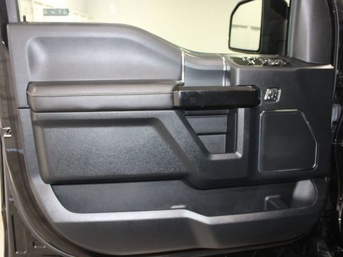 Used 2019 Ford F150 Lariat w/ Equipment Group 502A Luxury AWD/4WD image 24