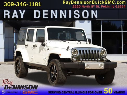 Used 2015 Jeep Wrangler Unlimited Sahara w/ Connectivity Group AWD/4WD image 1