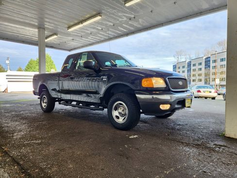 Used 2004 Ford F150 XLT image 7