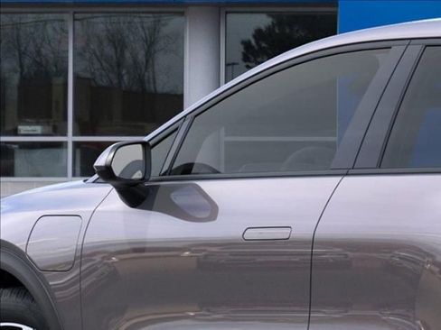 New 2026 Chevrolet Equinox EV LT image 12