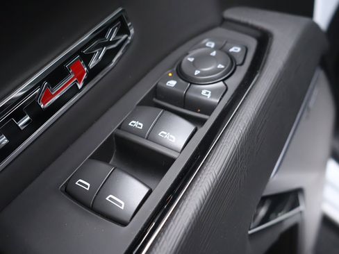Used 2026 GMC Sierra 1500 AT4X AWD/4WD image 8