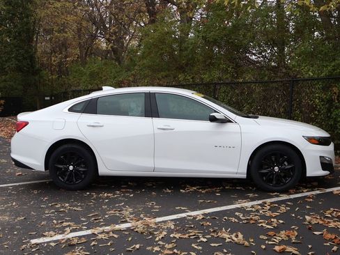 Certified 2024 Chevrolet Malibu LT image 11