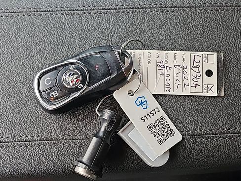 Used 2022 Buick Encore GX Select w/ Sport Touring Package FWD image 39