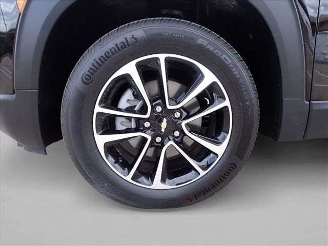 Used 2025 Chevrolet TrailBlazer LT AWD/4WD image 7
