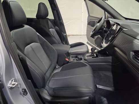 Used 2025 Subaru Forester Touring w/ Popular Package - Touring image 9