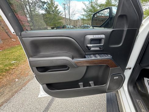 Used 2017 GMC Sierra 1500 Denali w/ Denali Ultimate Package AWD/4WD image 15