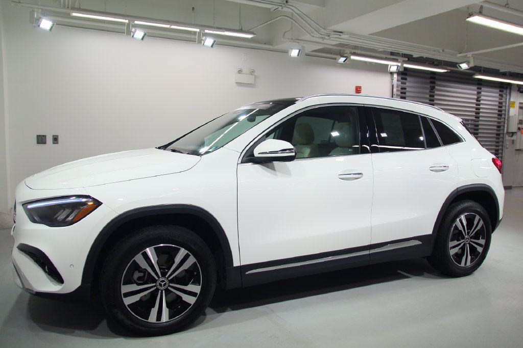 Certified 2026 Mercedes-Benz GLA 250 4MATIC image 4