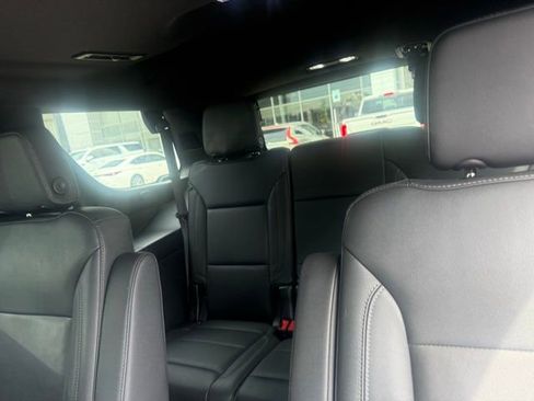 Used 2022 Chevrolet Tahoe LT w/ LT Signature Plus Package RWD image 8