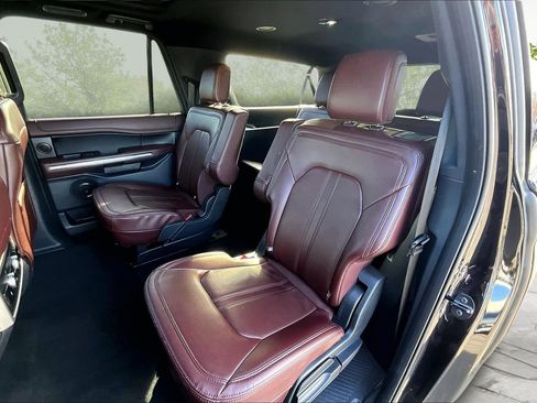 Used 2024 Ford Expedition Max Limited image 26