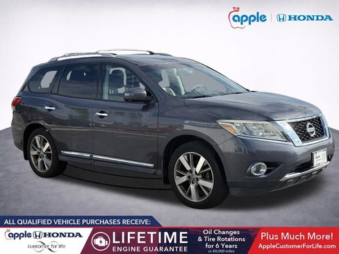 Used 2014 Nissan Pathfinder Platinum w/ Platinum Premium Package AWD/4WD image 1