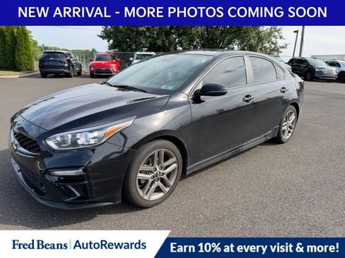 Used 2021 Kia Forte GT-Line w/ GT-Line Premium Package FWD image 3