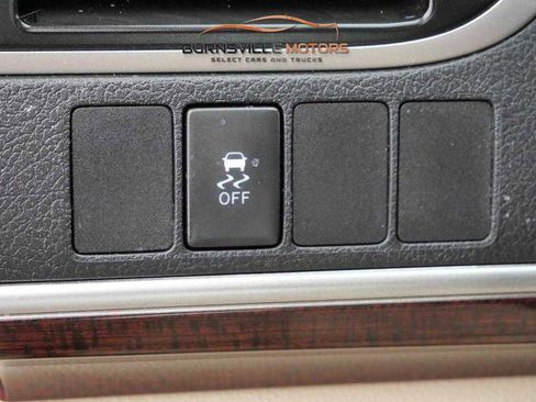 Used 2014 Toyota Camry XLE image 17