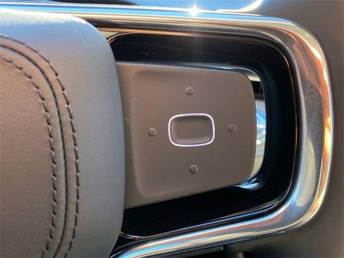 New 2026 Lincoln Nautilus Premier image 17