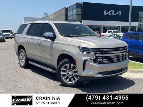 Used 2021 Chevrolet Tahoe Premier w/ Premium Package RWD image 1