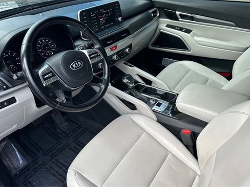 Used 2021 Kia Telluride S image 13