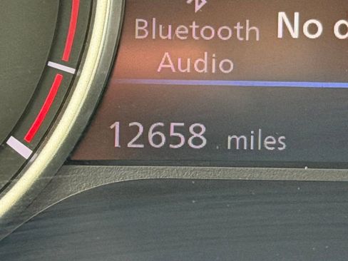 Used 2025 Nissan Sentra SV image 12