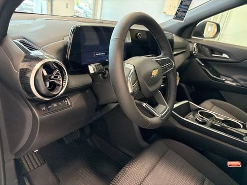 New 2027 Chevrolet Equinox LT AWD/4WD image 18