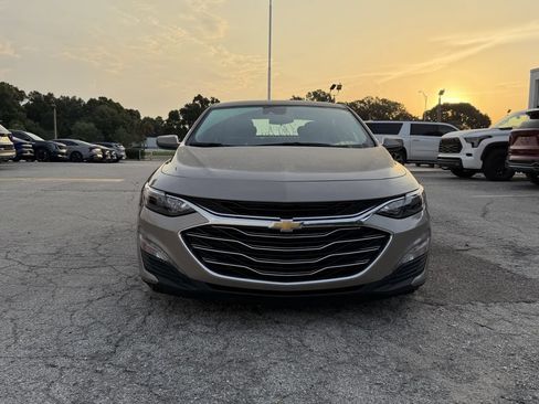 Used 2024 Chevrolet Malibu LT FWD image 3