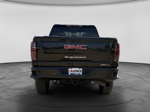 Used 2026 GMC Sierra 2500 AT4 w/ AT4 Premium Plus Package AWD/4WD image 9