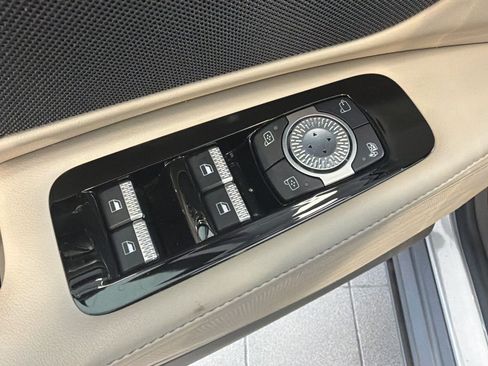 Used 2024 Lincoln Nautilus Premier AWD/4WD image 28