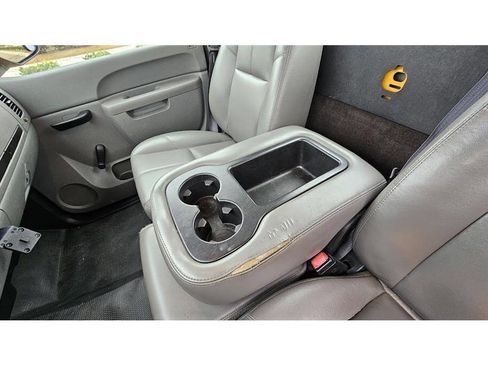 Used 2011 Chevrolet Silverado 2500 W/T image 18