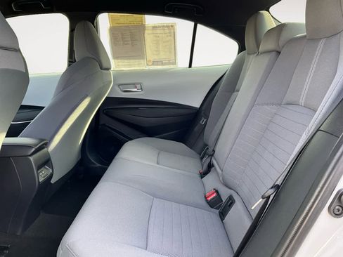 Used 2025 Toyota Corolla SE FWD image 13