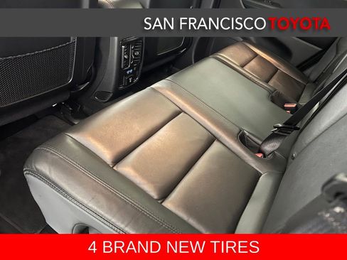 Used 2022 Jeep Grand Cherokee Limited w/ Trailer Tow Group IV image 16