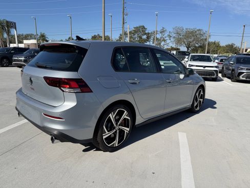 New 2026 Volkswagen GTI SE image 3