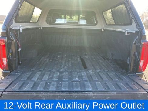 Used 2021 GMC Sierra 2500 Denali w/ Denali Black Diamond Edition image 23