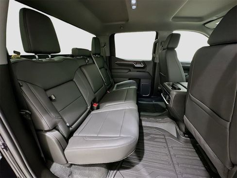 New 2026 GMC Sierra 1500 SLT image 28