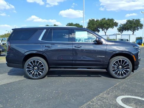 New 2026 Chevrolet Tahoe High Country image 3