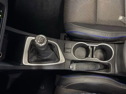 Used 2018 Toyota Corolla SE w/ Carpet Mat Package (TMS) FWD image 30