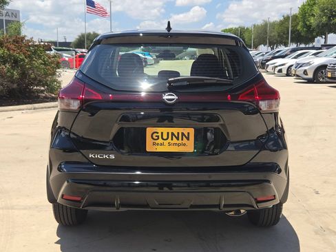 Used 2025 Nissan Kicks Play S FWD image 4