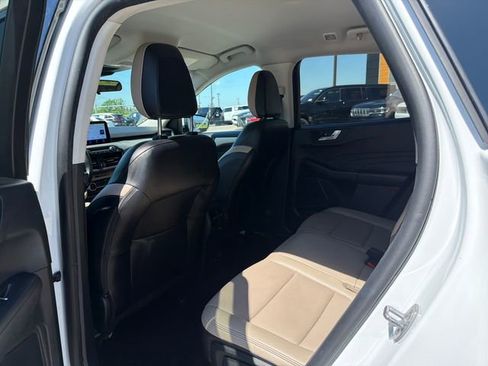 Used 2022 Ford Escape SEL image 21