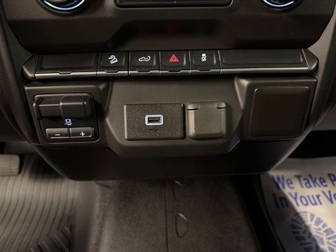 Used 2020 Chevrolet Silverado 1500 Custom Trail Boss w/ Custom Convenience Package AWD/4WD image 15