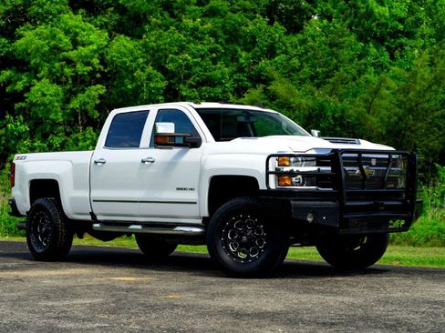 Used 2018 Chevrolet Silverado 2500 LTZ w/ Duramax Plus Package AWD/4WD image 1