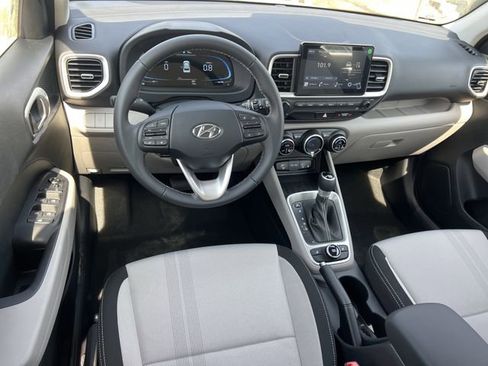 New 2026 Hyundai Venue SEL FWD image 14