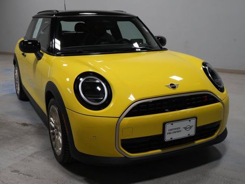 Certified 2025 MINI Cooper S image 10