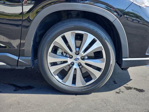 Certified 2022 Subaru Ascent Touring AWD/4WD image 10