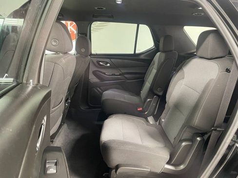 Used 2023 Chevrolet Traverse LT image 20