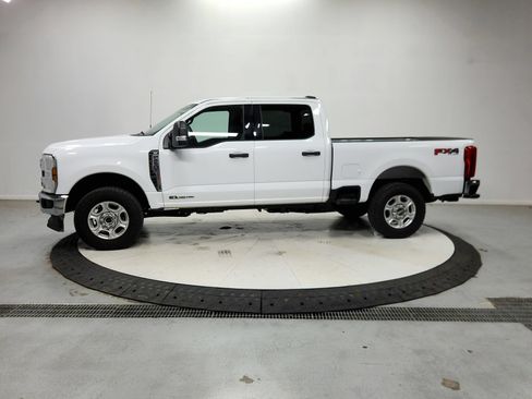 Used 2025 Ford F250 XLT w/ FX4 Off-Road Package AWD/4WD image 5