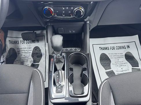 Used 2024 Chevrolet TrailBlazer LT w/ LT Cold Weather Package image 17