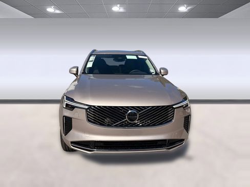 Certified 2026 Volvo XC90 B5 Core w/ Protection Package AWD/4WD image 6