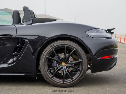Used 2025 Porsche 718 Boxster image 5