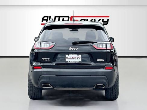 Used 2022 Jeep Cherokee Latitude Lux w/ Mopar Interior Package AWD/4WD image 6