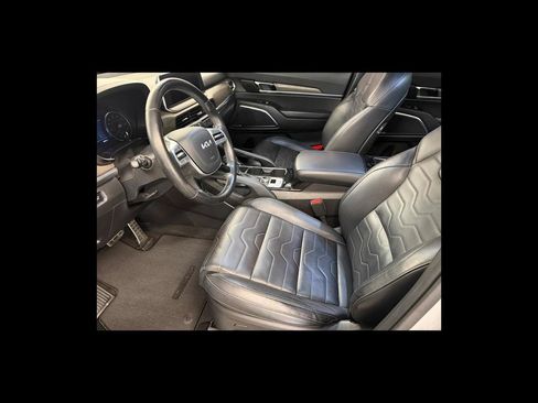 Used 2022 Kia Telluride SX w/ SX Prestige Package AWD/4WD image 11