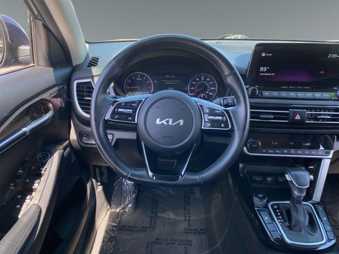 Used 2022 Kia Seltos SX AWD/4WD image 12