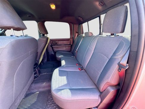 Used 2024 RAM 2500 Tradesman w/ Chrome Appearance Group image 22