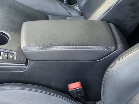 Used 2022 Honda Civic Touring image 8